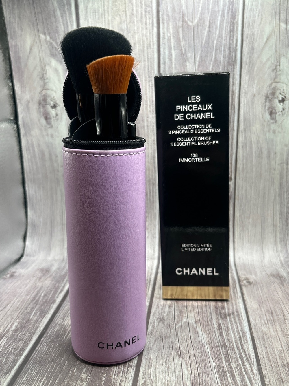 NIB CHANEL Limited Edition Set of 3 Makeup Brushes w/ Case Purple 135 Immortelle - Picture 2 of 14